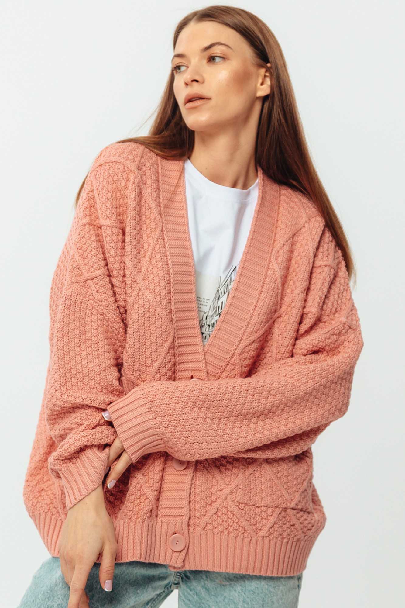 Как и с чем носить женский кардиган в 2024 году