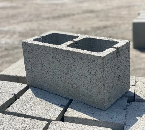 Бетонные блоки: преимущества и недостатки