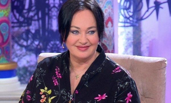 Ларису Гузееву обманули на 8 млн рублей Ларису Гузееву обманули на 8 млн рублей