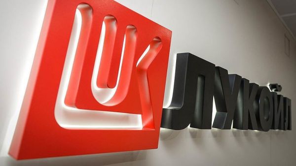 &laquo;Лукойл&raquo; предложил снизить добычу нефти в&nbsp;России на&nbsp;треть