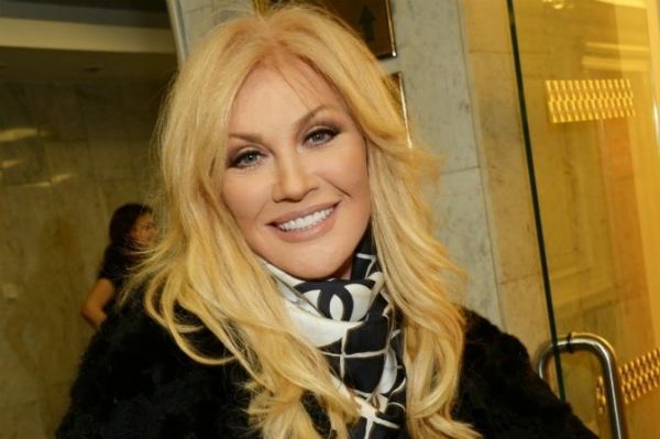 Украинцы осудили Таисию Повалий за концерты в РФ Украинцы осудили Таисию Повалий за концерты в РФ