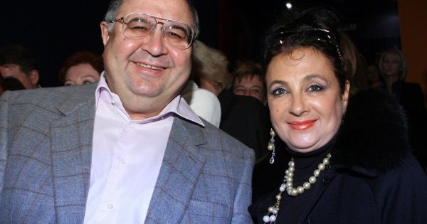 Винер впервые прокомментировала развод с Усмановым Винер впервые прокомментировала развод с Усмановым