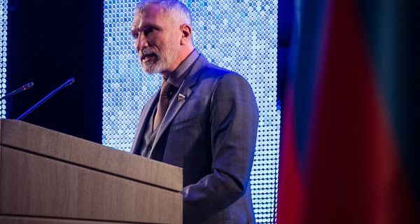 Депутат Госдумы попал в ДТП в центре Москвы Депутат Госдумы попал в ДТП в центре Москвы