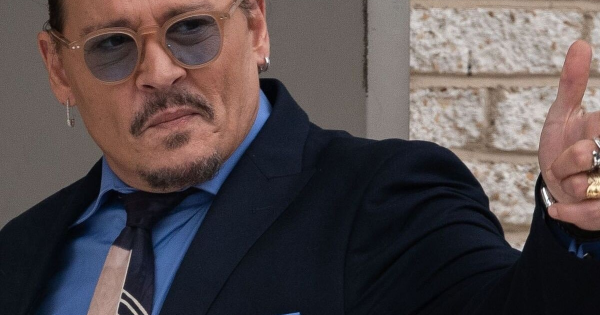 Джонни Депп выиграл суд у Эмбер Херд Джонни Депп выиграл суд у Эмбер Херд