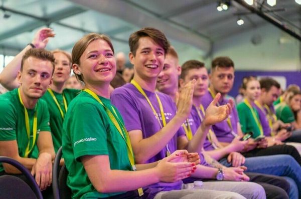 Лидеры фракций Госдумы выступят на «Территории смыслов» Лидеры фракций Госдумы выступят на «Территории смыслов»