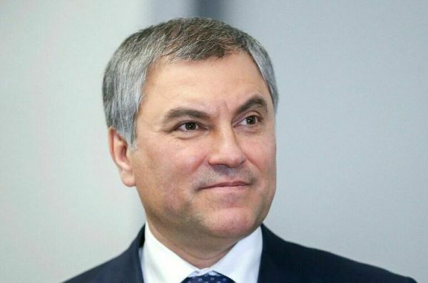 Володин заявил, что мир устал от двойных стандартов Вашингтона и Брюсселя