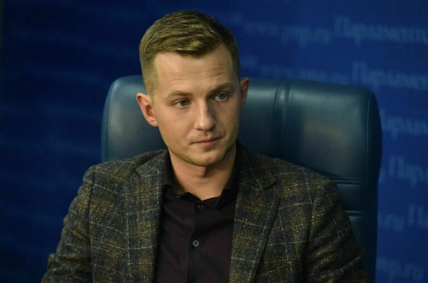 Метелев рассказал о планах обновить закон о молодежной политике