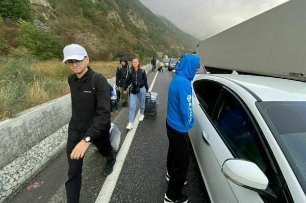 Отъезжающим на Запад, чтобы &laquo;переждать&raquo;, придется ответить