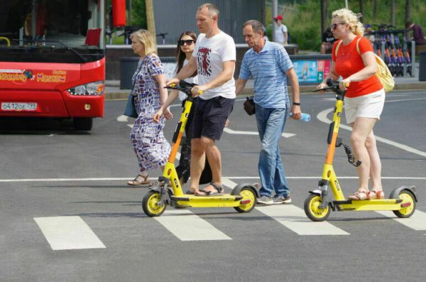 Правительство утвердило правила движения для электросамокатов Правительство утвердило правила движения для электросамокатов