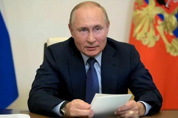 Путин подписал конституционные законы о принятии новых субъектов в состав РФ Путин подписал конституционные законы о принятии новых субъектов в состав РФ
