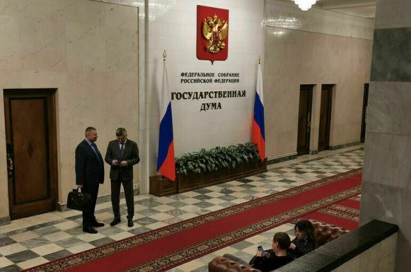 Госдума рассмотрит законопроект о бесплатном проезде школьных автобусов по платным дорогам 13 декабря Госдума рассмотрит законопроект о бесплатном проезде школьных автобусов по платным дорогам 13 декабря