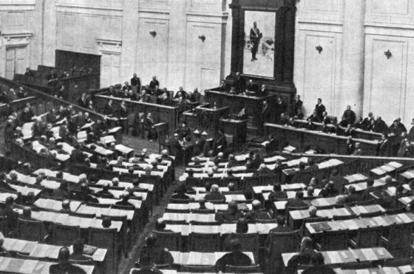 Симферополь — Мелитополь: за Перекопом для нас земля есть Симферополь — Мелитополь: за Перекопом для нас земля есть