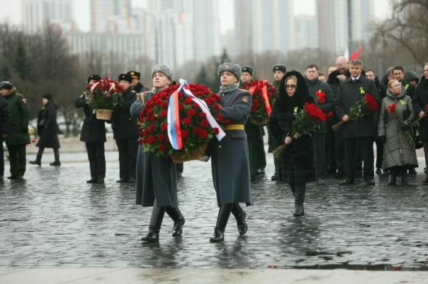 Петербург почтил подвиг блокадного Ленинграда