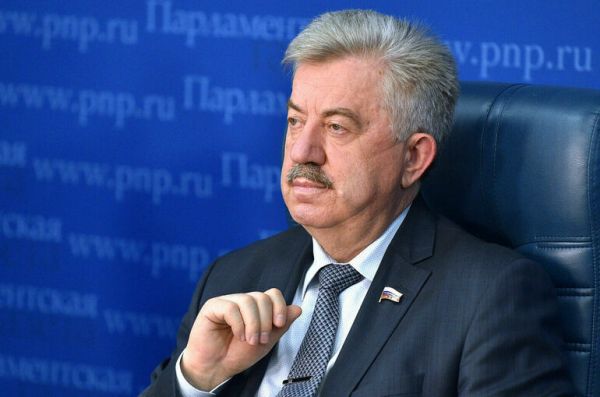 Водолацкий назвал безумством решение ФРГ поставить Киеву 14 танков Leopard