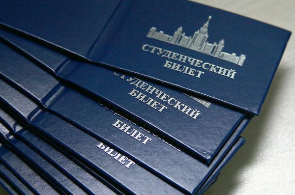 Выплаты нуждающимся студентам хотят освободить от подоходного налога