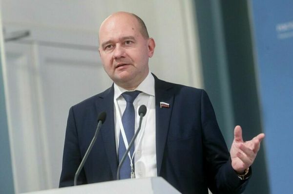 Депутат Леонов предложил маркировать продукты из насекомых Депутат Леонов предложил маркировать продукты из насекомых