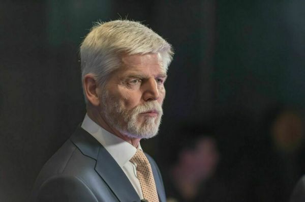 Избранный президент Чехии решил разрушить отношения с Китаем