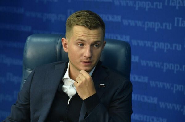 Метелев рассказал, что поможет трудоустроиться выпускникам вузов Метелев рассказал, что поможет трудоустроиться выпускникам вузов