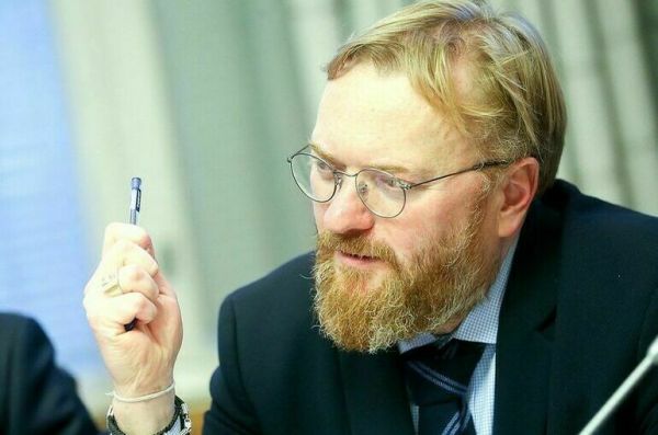 Милонов рассказал, как украинские войска разбомбили школу в ДНР Милонов рассказал, как украинские войска разбомбили школу в ДНР