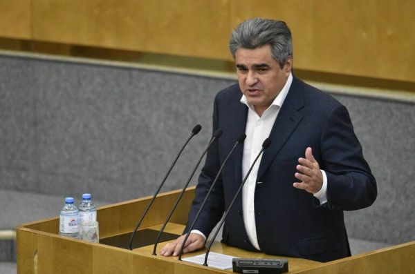 Нечаев заявил о важности работников экономического фронта для России