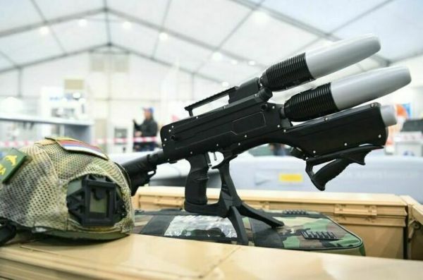 Полиции и Росгвардии предлагают раздать оружие для уничтожения дронов Полиции и Росгвардии предлагают раздать оружие для уничтожения дронов