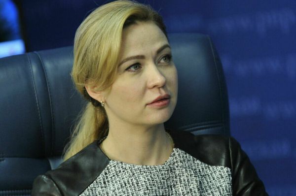 Донецкие лифты, луганские деликатесы, мелитопольская черешня и херсонские арбузы Донецкие лифты, луганские деликатесы, мелитопольская черешня и херсонские арбузы