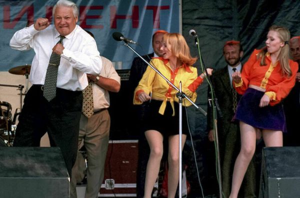 Как депутаты угодили в мясорубку, и где находятся золотые унитазы Как депутаты угодили в мясорубку, и где находятся золотые унитазы