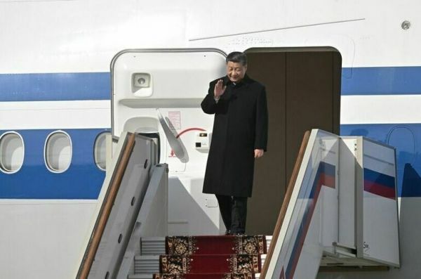 Председатель КНР Си Цзиньпин прибыл в Россию с официальным визитом