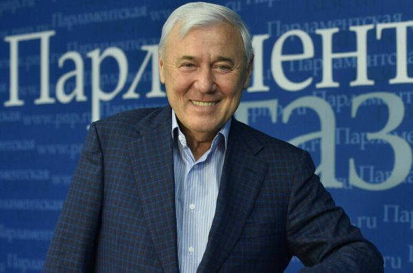 Анатолий Аксаков: Меня жестко критиковали за предложение резко ослабить курс рубля Анатолий Аксаков: Меня жестко критиковали за предложение резко ослабить курс рубля