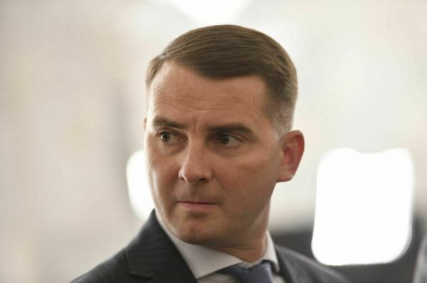 Нилов предложил создать черный список хамящих курьеров