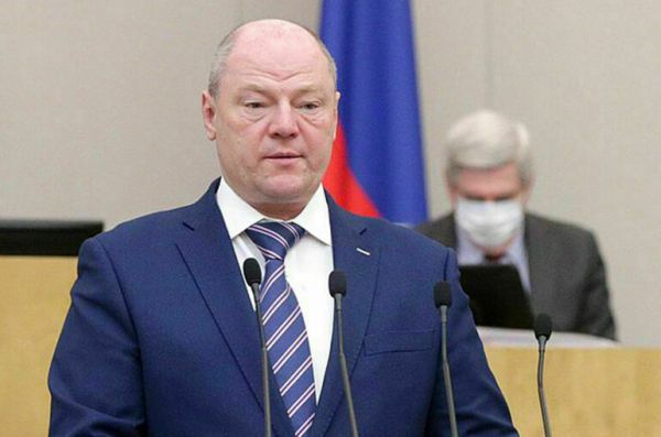 МЧС предлагает лишать прав пьяных водителей лодок и гидроциклов