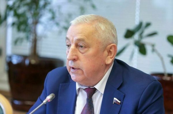 Николай Харитонов поздравил &laquo;Парламентскую газету&raquo; с 25-летием