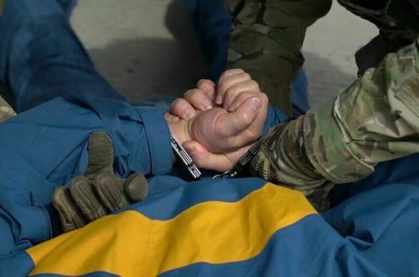 Преследовать и уничтожать украинских террористов нужно везде Преследовать и уничтожать украинских террористов нужно везде