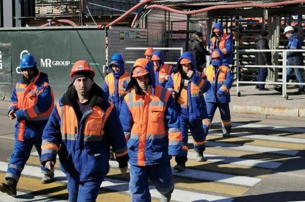 Кабанов: В России нужен новый законопроект о контроле за мигрантами Кабанов: В России нужен новый законопроект о контроле за мигрантами