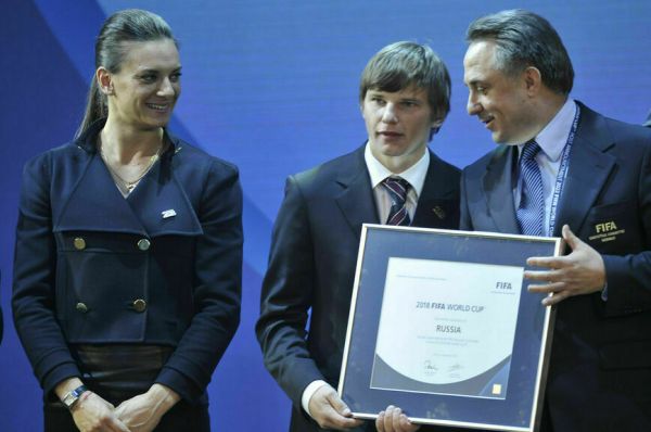 Как Путин в Госдуме отчитывался, а Матвиенко в Совфеде порядок наводила