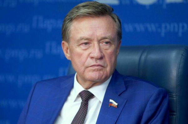 Страны БРИКС готовят замену доллару и евро Страны БРИКС готовят замену доллару и евро