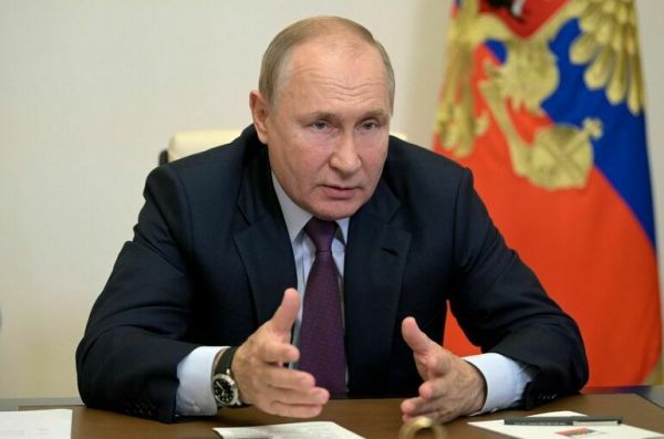 Путин подписал закон, позволяющий передавать вещдоки гражданам при военном положении