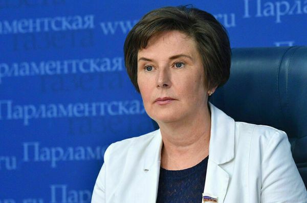 Разворотнева рассказала, как может работать запрет на торговлю алкоголем в домах Разворотнева рассказала, как может работать запрет на торговлю алкоголем в домах