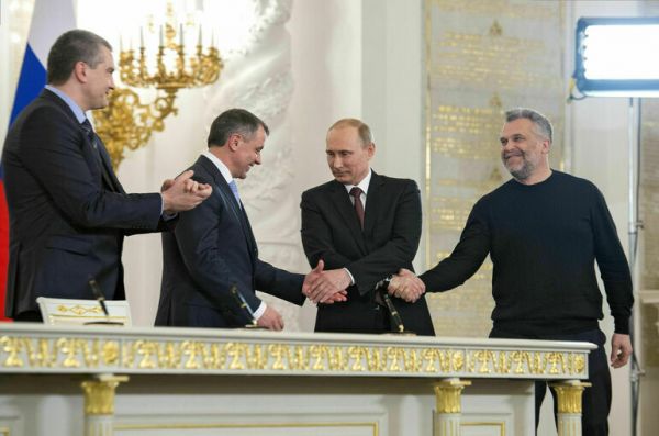 В Россию пришла Крымская весна В Россию пришла Крымская весна