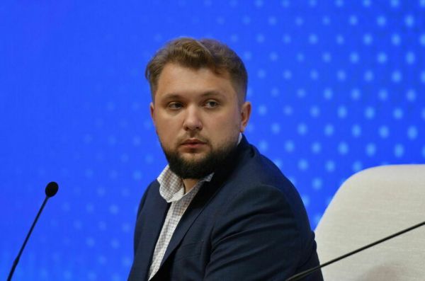 Чернышов: Молодым политикам помогут построить мост в будущее Чернышов: Молодым политикам помогут построить мост в будущее