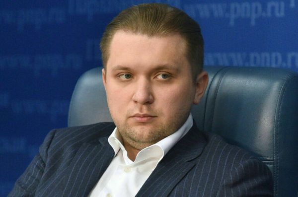 Чернышов напомнил, что алкоголь нельзя покупать по правам вместо паспорта Чернышов напомнил, что алкоголь нельзя покупать по правам вместо паспорта