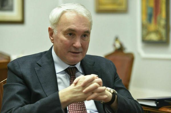 Картаполов поддержал идею совместных военных учений с КНДР Картаполов поддержал идею совместных военных учений с КНДР