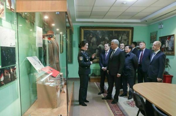 Россия и Монголия выходят на новый уровень межпарламентского сотрудничества Россия и Монголия выходят на новый уровень межпарламентского сотрудничества