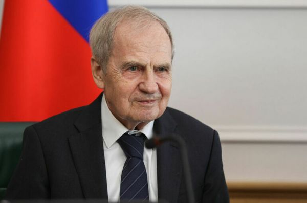 Совфед переназначил Зорькина председателем Конституционного суда РФ Совфед переназначил Зорькина председателем Конституционного суда РФ