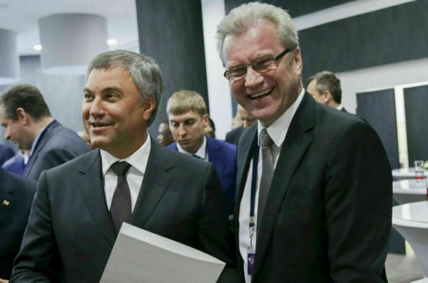 Гарри Минх: В работе с парламентариями необходима разумная жесткость и чувство юмора Гарри Минх: В работе с парламентариями необходима разумная жесткость и чувство юмора