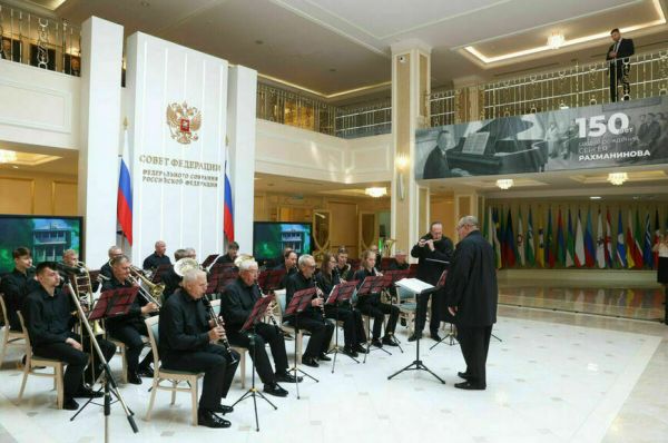 Где депутаты спрятали белый рояль и почему в Совфеде всегда хорошая погода