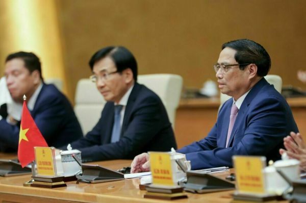 Володин предложил вьетнамским компаниям активней приходить на российский рынок Володин предложил вьетнамским компаниям активней приходить на российский рынок