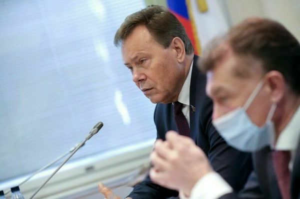 Депутат Арефьев проведет рейд по астраханским «наливайкам» Депутат Арефьев проведет рейд по астраханским «наливайкам»