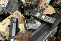 Хамзаев заявил, что запрет на въезд в РФ иноагентов противоречит Конституции