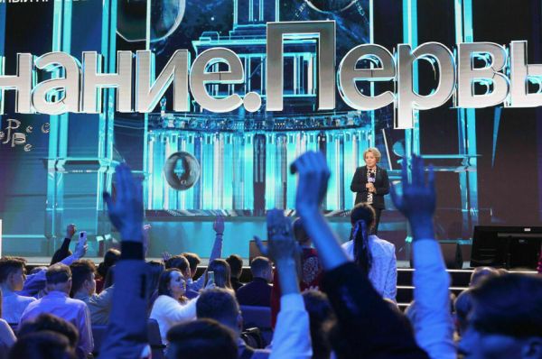 Матвиенко дала рецепт от интернет-зависимости и рассказала о детской мечте